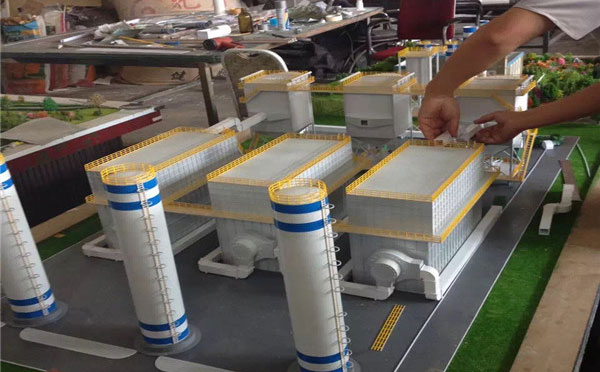 三联聚能机械模型